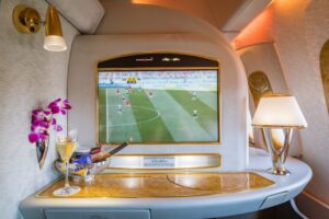 丁俊晖斯诺,克对决马克,威廉姆斯,香港赛马,赛程安排,赛果分析,马匹资料,比赛动态