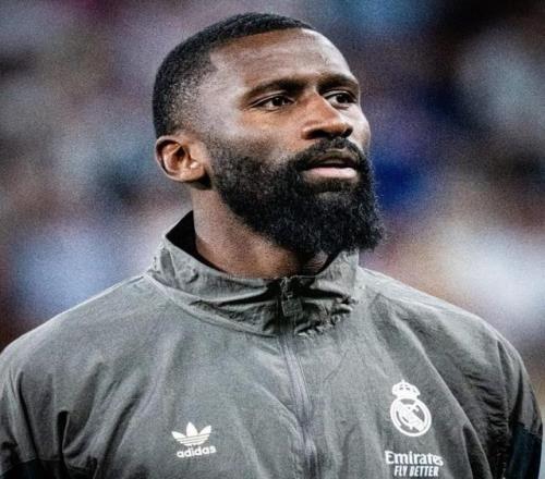 被弃球员华,丽转身,前湖人弃将,香港赛马,赛程安排,赛果分析,马匹资料,比赛动态